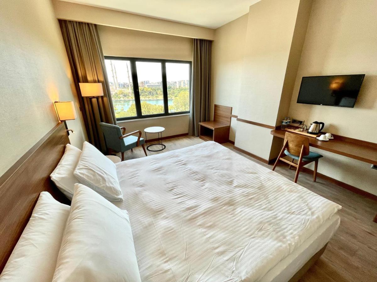 Tuerkmen Riverside Hotel Adana Exteriör bild