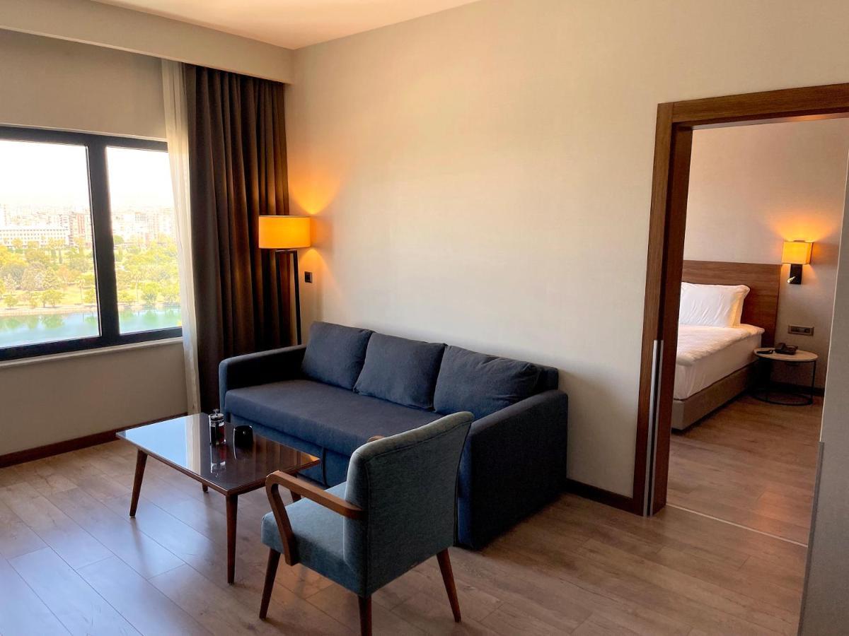 Tuerkmen Riverside Hotel Adana Exteriör bild